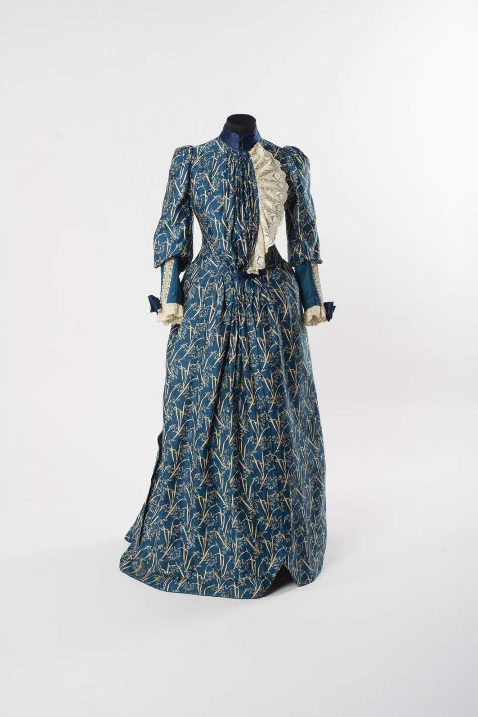 Blaues Damenkleid, Nachmittagskleid, Promenadenkleid, Besuchskleid