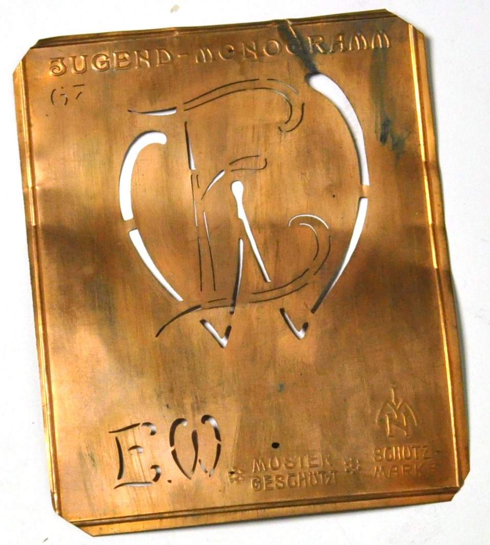 Schablone mit Jugendstil-Monogramm "E W" für Aussteuer