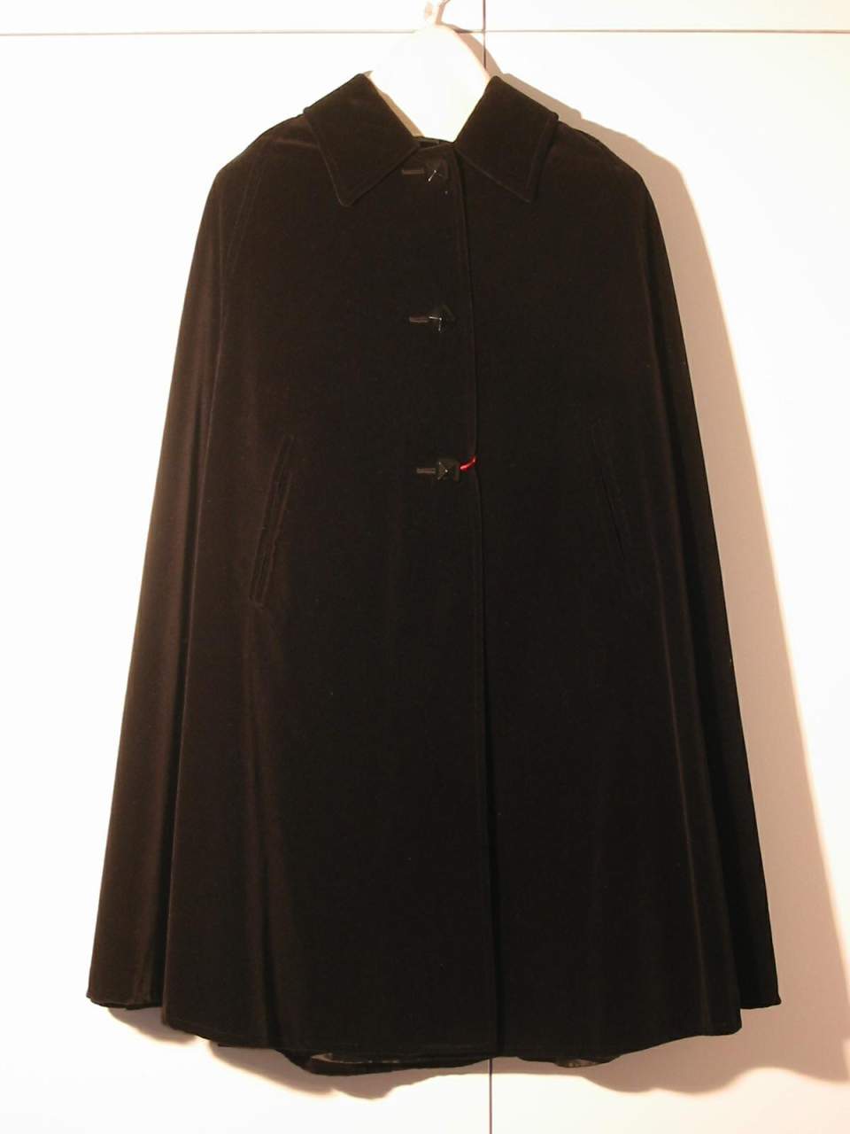 Damen Cape