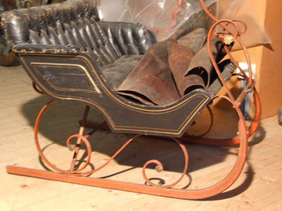 Schlitten in Kutschenform