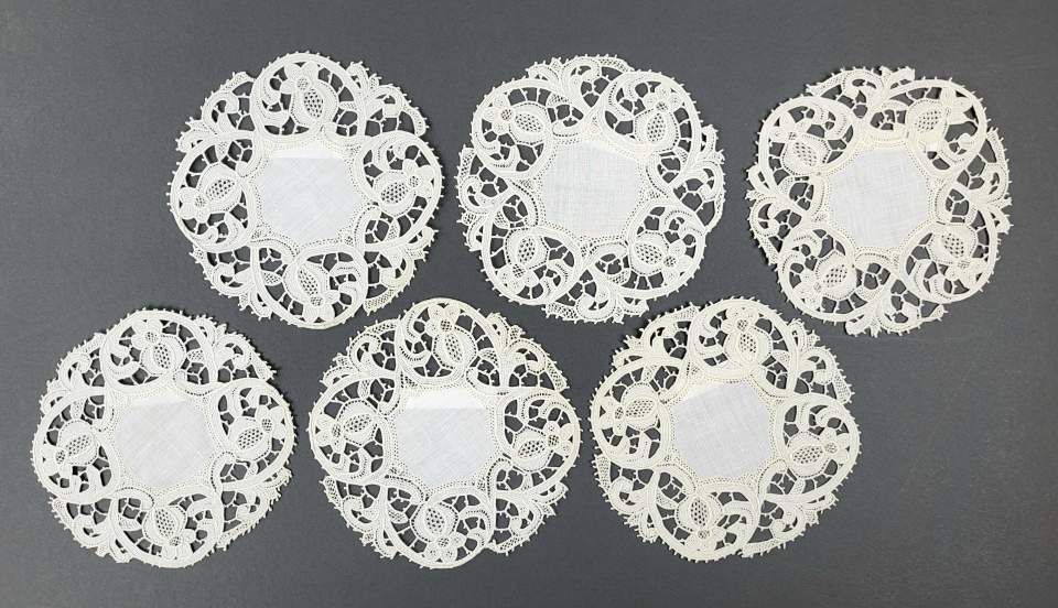 9 Untersetzer Textil