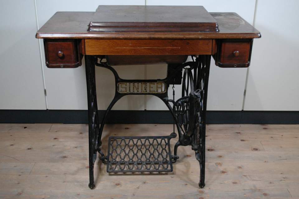 Nähmaschine Singer No. 15; Tretnähmaschine