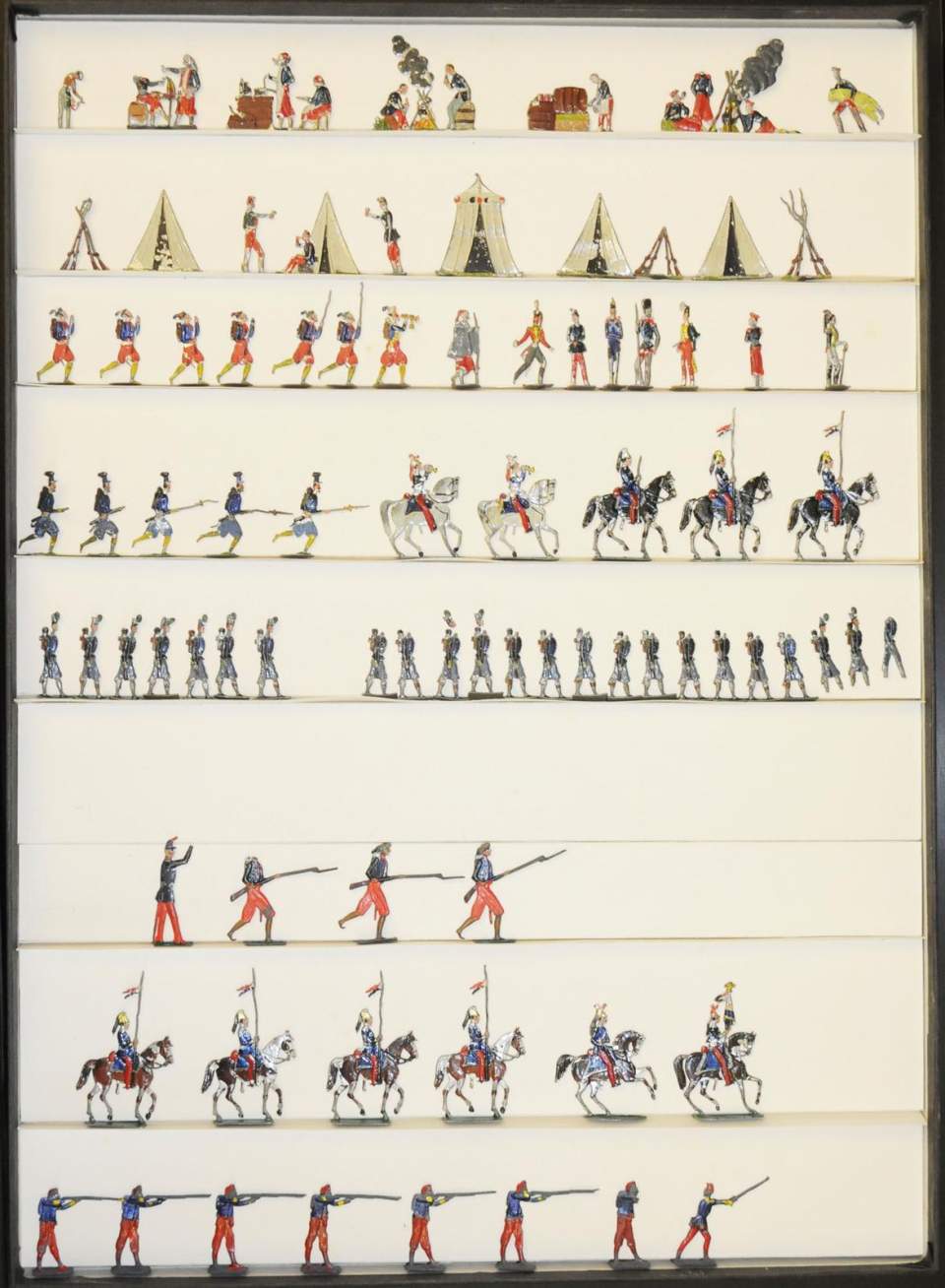 Zinnfiguren, Zinnsoldaten,französische Infanterie und Kavallerie, Lager