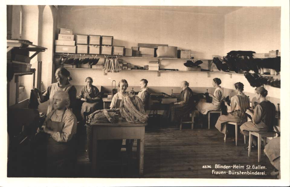 Postkarte Frauen im Blindenheim St.Gallen