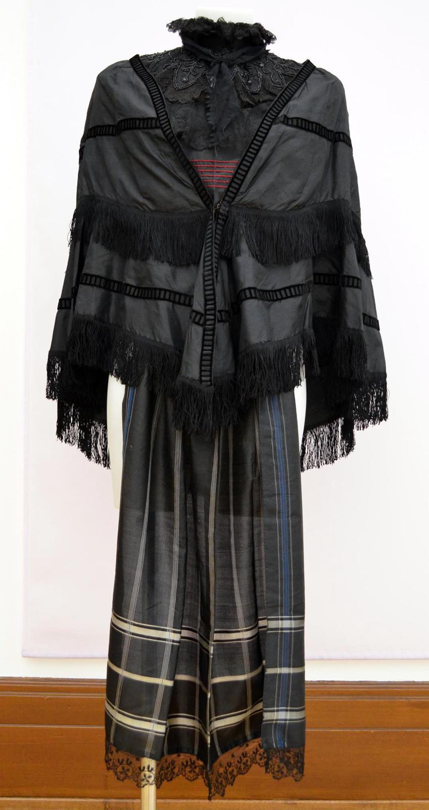 Tracht, Damenkleid
