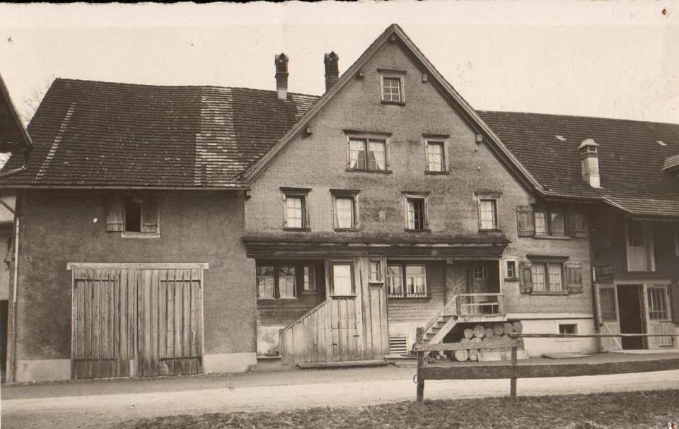 Postkarte Bazenheid Geburtshaus von Eduard Spelterini