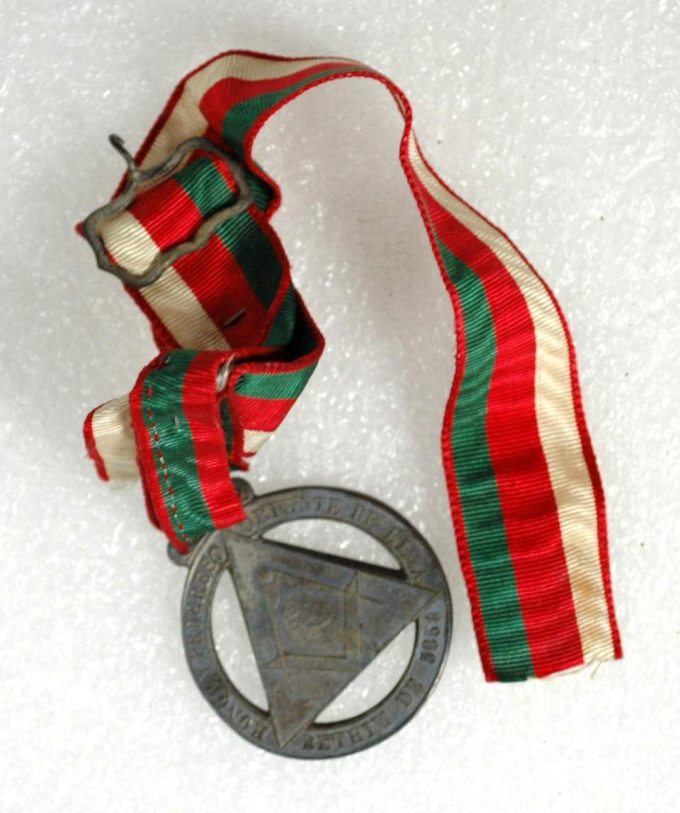 Freimaurermedaille mit grün-rot- weissem Band