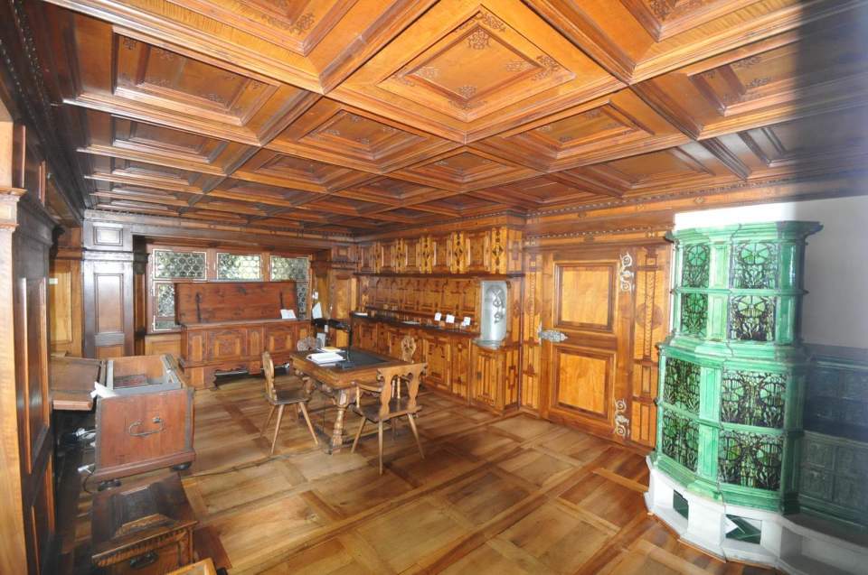 Stube aus dem Rickenbach-Haus in Schwyz, Period Room