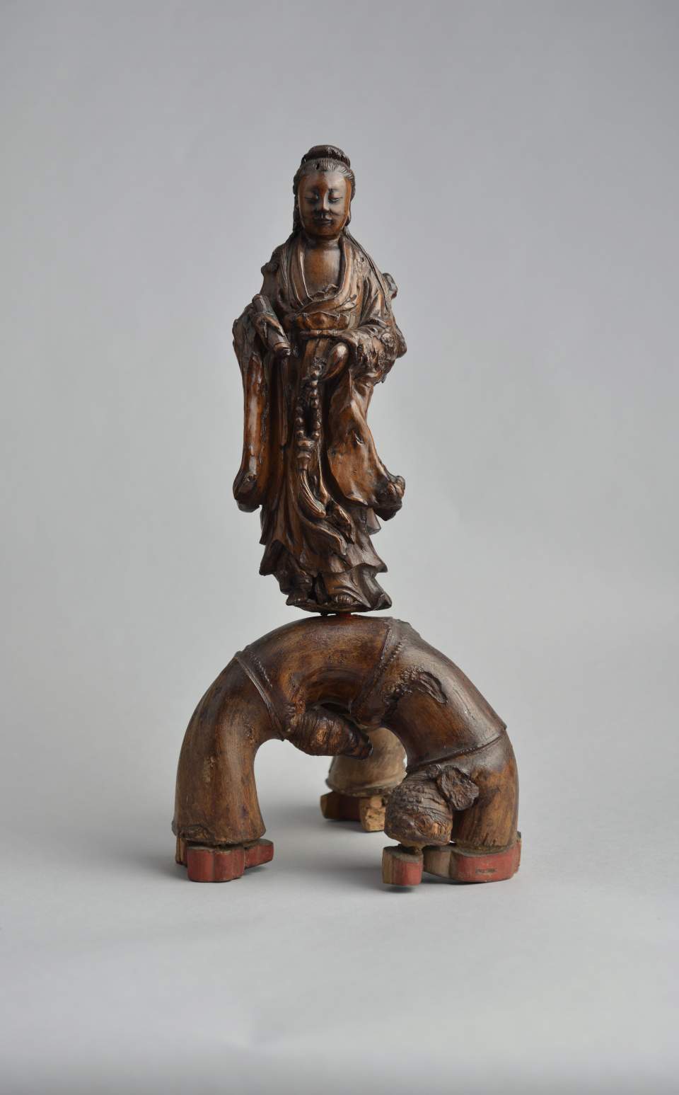 Stehende Figur