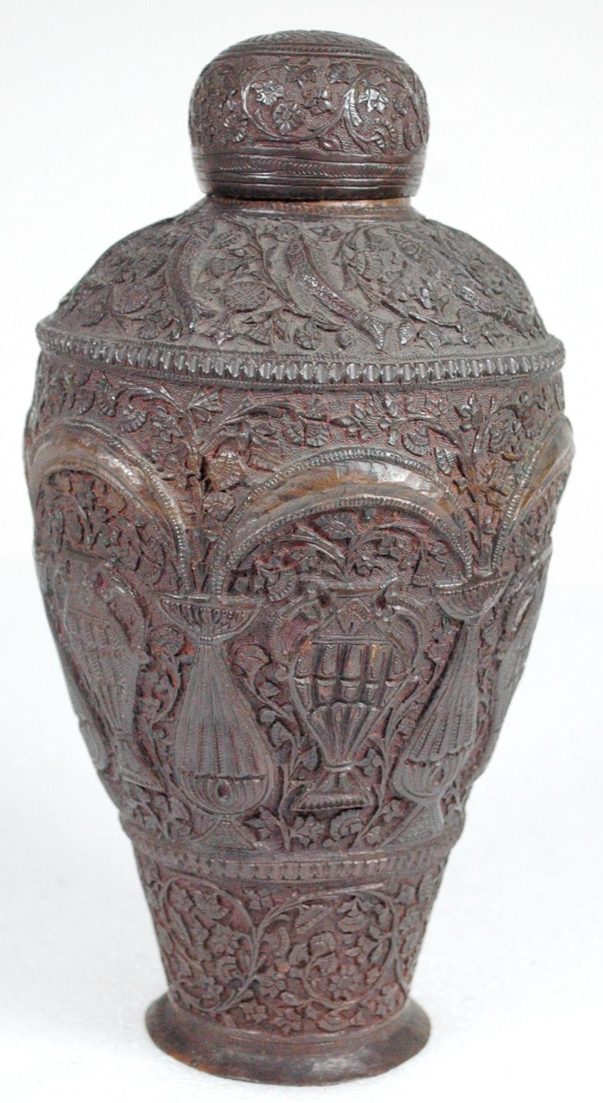 Vase, Kupfer, reich verziert, alt