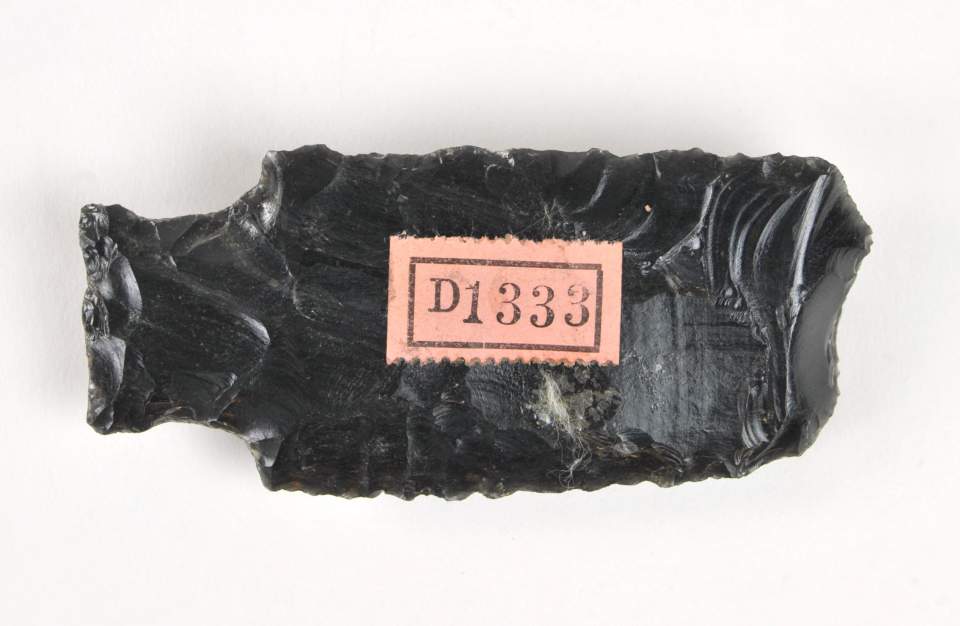 Stein-Speerspitze, Obsidian-Fragment 