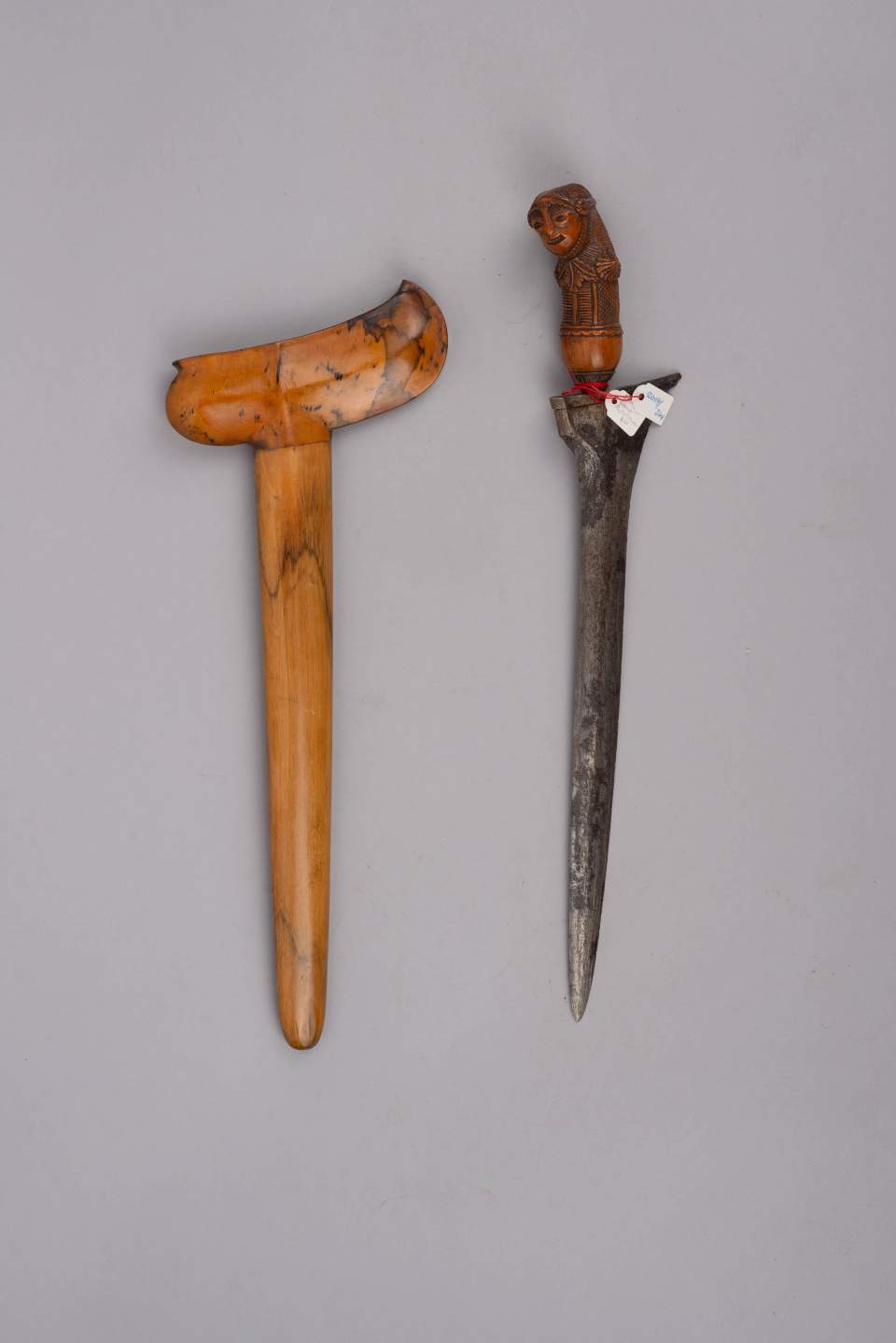 Keris mit Scheide, Dolch