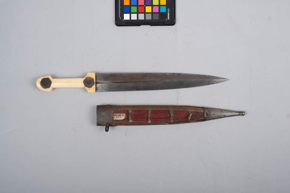 Dolch, Messer