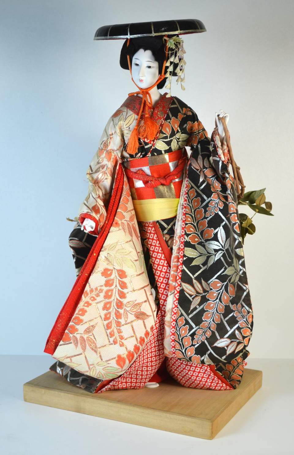 japanische Frauenfigur «Oiran» (Kurtisane, Gesellschafterin, Maitresse)