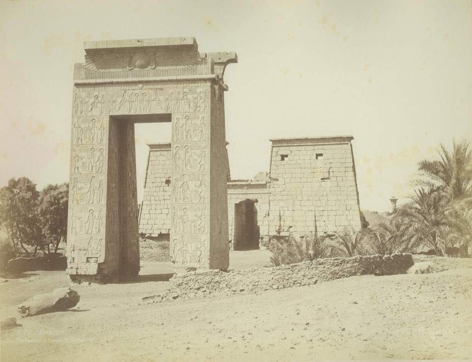 Fotografie, Ptolemäische Säulen und Tempel Ramses III, Ägypten