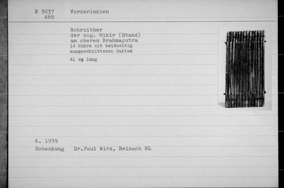 Rohrzither der sog. Mikir, Stand