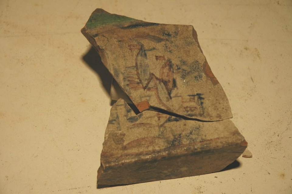 12 Fragmente von Ofenkacheln des 17. u. 18. Jhts., Rapperswil