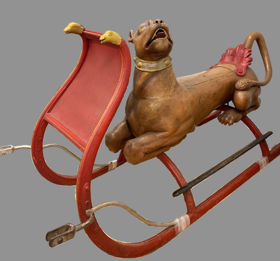 Tierschlitten mit Löwin aus St.Gallen-Winkeln, Pferdeschlitten, Rennschlitten
