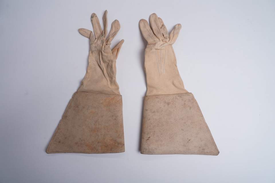 Handschuhe, Zubehör Fahnenträger