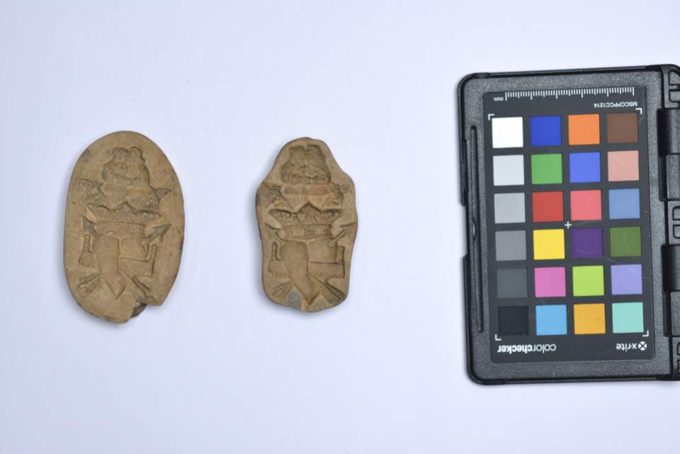 Gebäckmodel mit Wappenmotiven aus der Sammlung der Konditorei Burkart in St.Gallen, Bibermodel