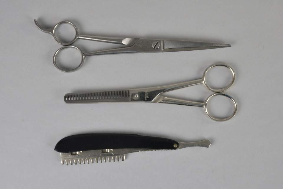 Haarschneide- Utensilien, Scheere, Effilier-Scheere